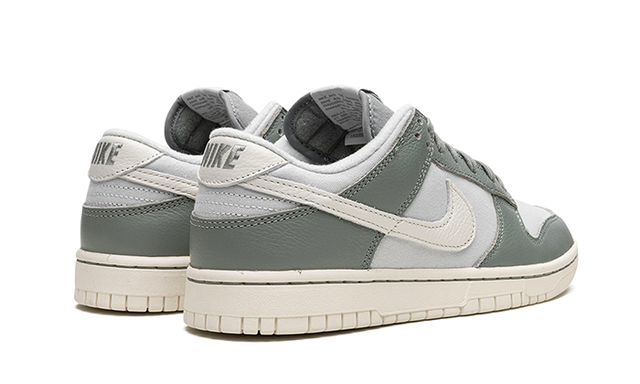 dunk-low-mica-green-ddd5b9-3