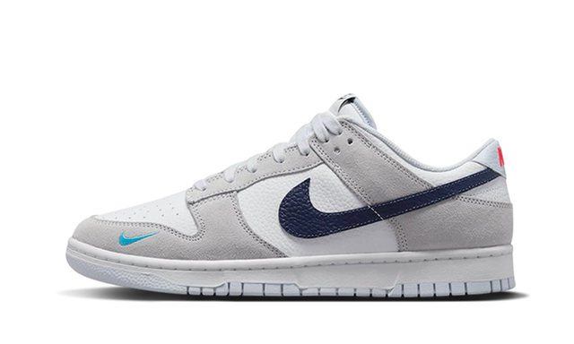 dunk-low-mini-swoosh-midnight-navy-ddd5b9-3