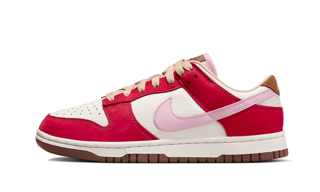 dunk-low-premium-bacon-ddd5b9-3