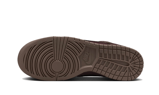 dunk-low-premium-burgundy-crush-ddd5b9-3