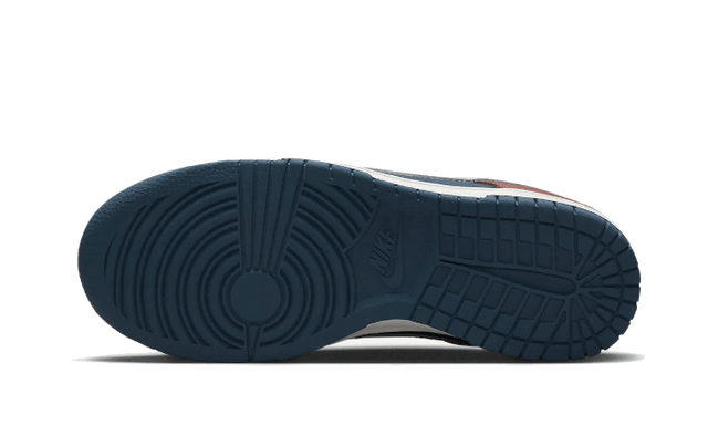 dunk-low-retro-canyon-rust-ddd5b9-3