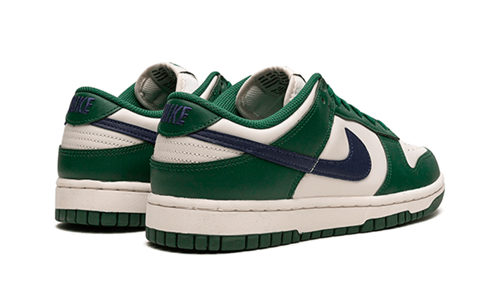 dunk-low-retro-gorge-green-midnight-navy-ddd5b9-3