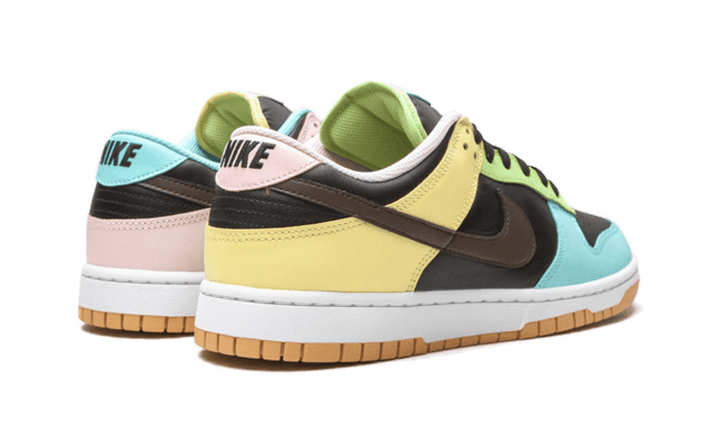 dunk-low-se-free-99-black-ddd5b9-3