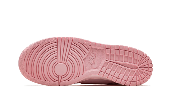 dunk-low-triple-pink-barbie-ddd5b9-3