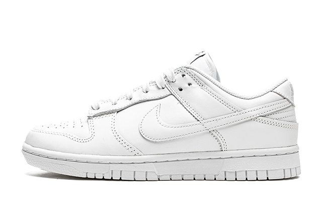 dunk-low-triple-white-2021-ddd5b9-3