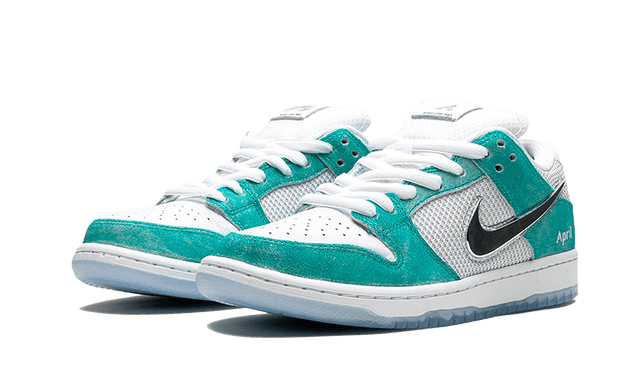 sb-dunk-low-april-skateboards-ddd5b9-3