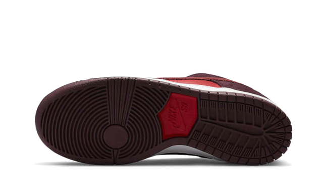 sb-dunk-low-cherry-ddd5b9-3