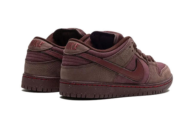 Nike SB Dunk Low City Of Love Burgundy Crush - FN0619-600