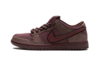 Nike SB Dunk Low City Of Love Burgundy Crush - FN0619-600