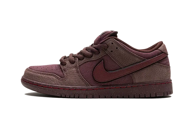 Nike SB Dunk Low City Of Love Burgundy Crush - FN0619-600