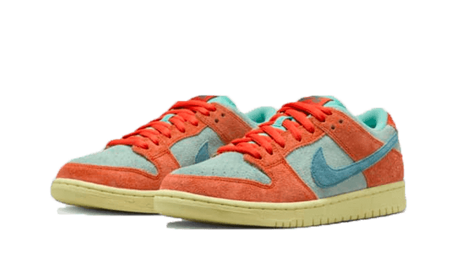 sb-dunk-low-orange-emerald-rise-ddd5b9-3