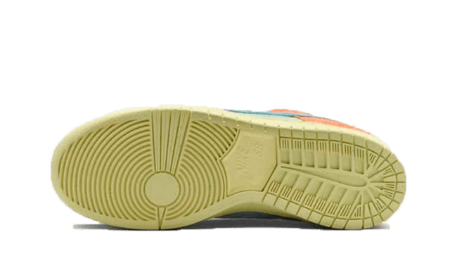 sb-dunk-low-orange-emerald-rise-ddd5b9-3