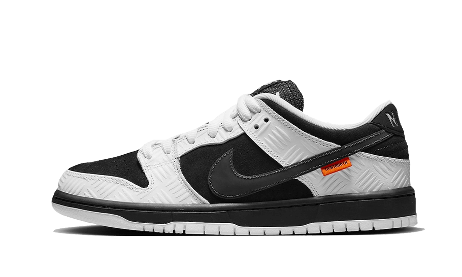 sb-dunk-low-tightbooth-ddd5b9-3