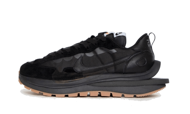 vaporwaffle-sacai-black-gum-ddd5b9-3