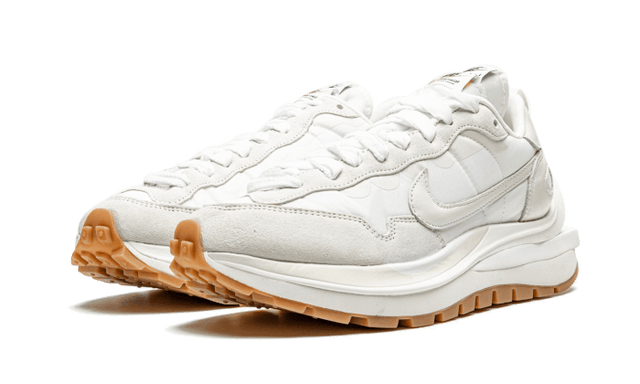 vaporwaffle-sacai-sail-gum-ddd5b9-3