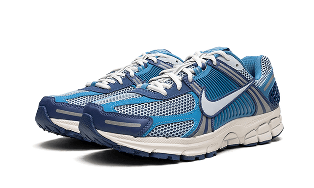 zoom-vomero-5-worn-blue-ddd5b9-3