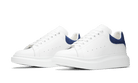 oversized-worker-blue-ddd5b9-3