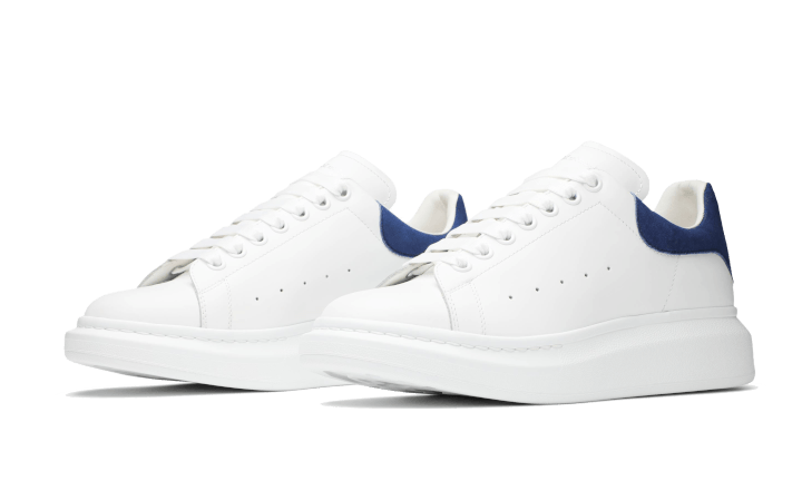 oversized-worker-blue-ddd5b9-3