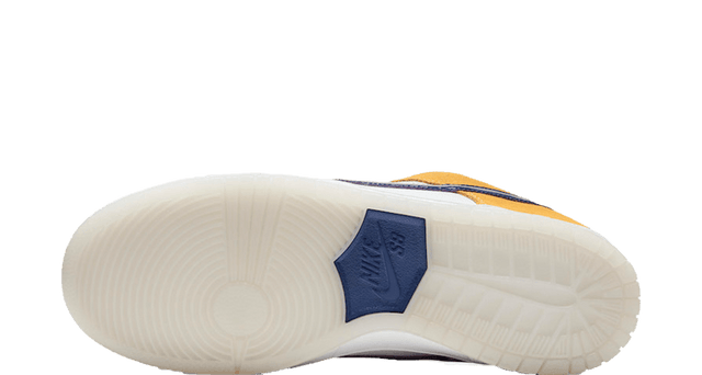 sb-dunk-low-laser-orange-ddd5b9-3