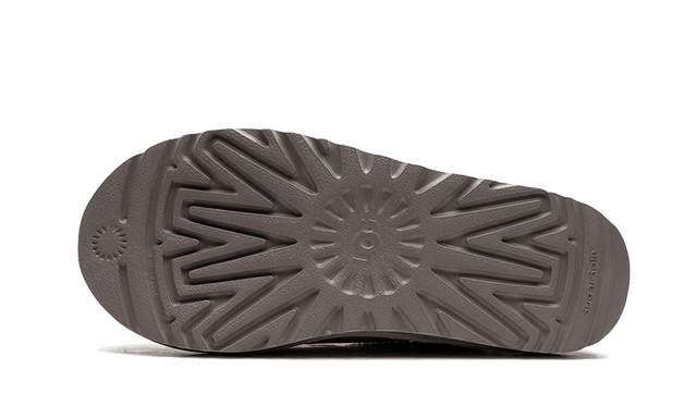 tasman-slipper-goat-ddd5b9-3