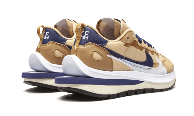 vaporwaffle-sacai-tan-navy-ddd5b9-3
