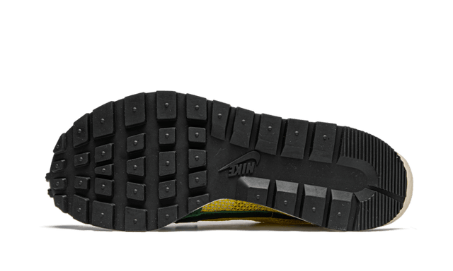 vaporwaffle-sacai-tour-yellow-stadium-green-ddd5b9-3