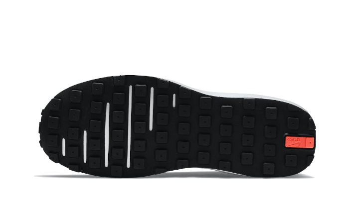 waffle-one-black-white-swoosh-ddd5b9-3