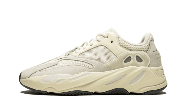 yeezy-700-analog-ddd5b9-3