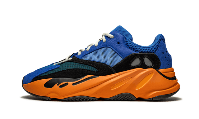 yeezy-700-bright-blue-ddd5b9-3