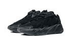 yeezy-700-mnvn-triple-black-ddd5b9-3