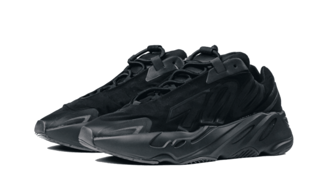 yeezy-700-mnvn-triple-black-ddd5b9-3