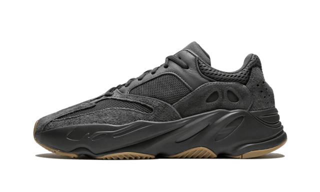 yeezy-700-utility-black-ddd5b9-3