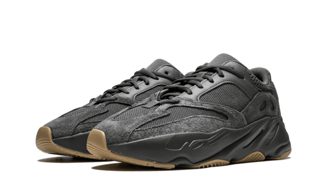 yeezy-700-utility-black-ddd5b9-3