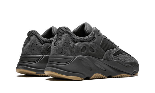 yeezy-700-utility-black-ddd5b9-3