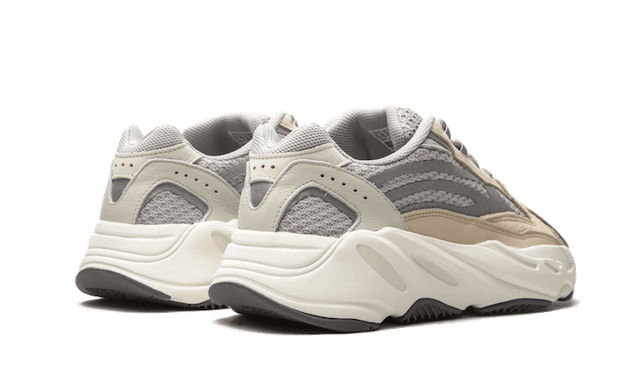 yeezy-700-v2-cream-ddd5b9-3