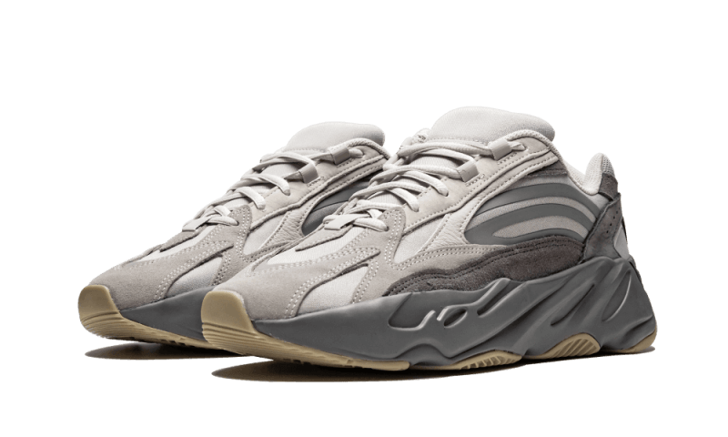 yeezy-700-v2-tephra-ddd5b9-3