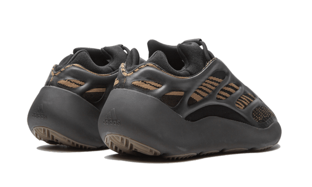 yeezy-700-v3-clay-brown-ddd5b9-3
