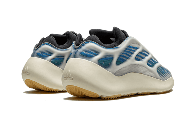 yeezy-700-v3-kyanite-ddd5b9-3