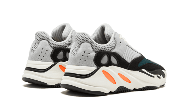 yeezy-700-wave-runner-solid-grey-ddd5b9-3