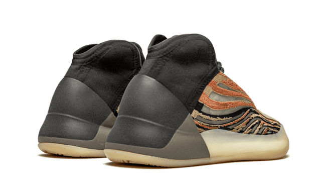 yeezy-qntm-flash-orange-ddd5b9-3
