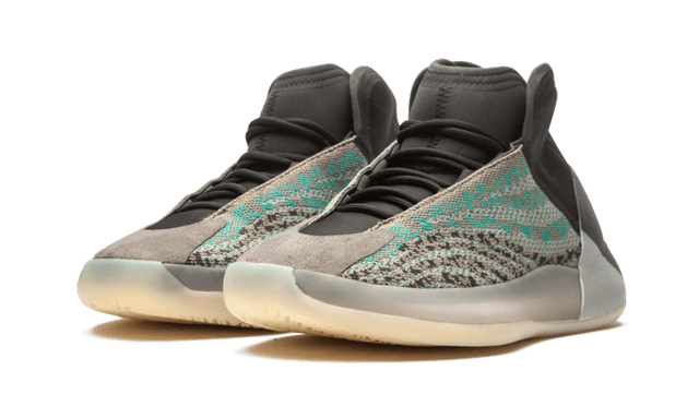 yeezy-qntm-teal-blue-ddd5b9-3