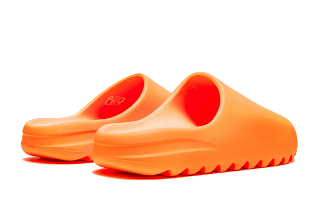 yeezy-slide-enflame-orange-ddd5b9-3