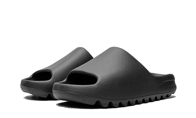 yeezy-slide-onyx-ddd5b9-3