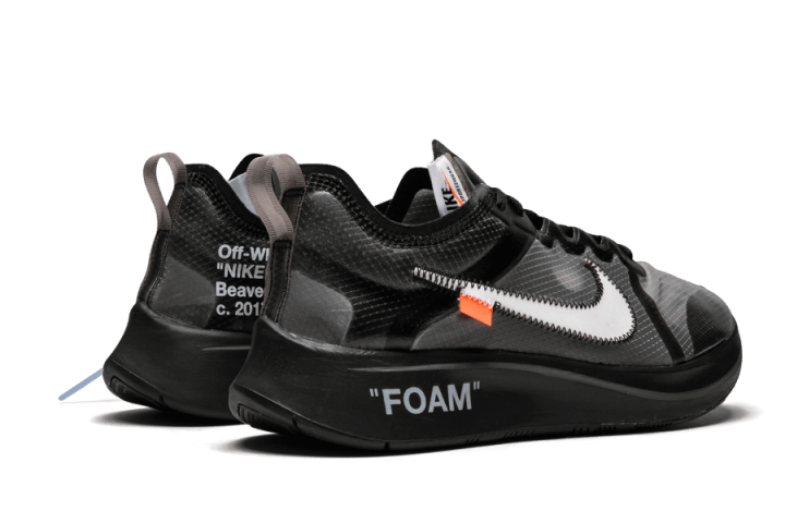 zoom-fly-off-white-black-silver-ddd5b9-3