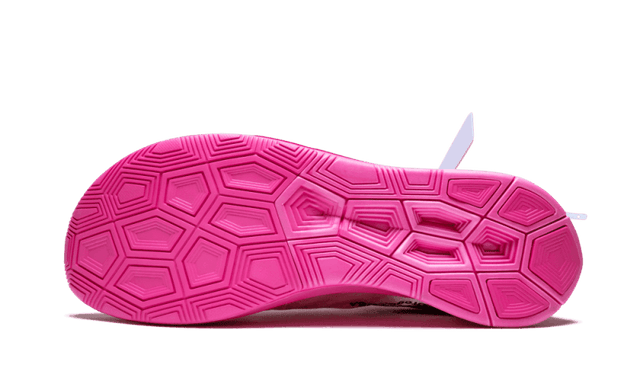 zoom-fly-off-white-tulip-pink-ddd5b9-3