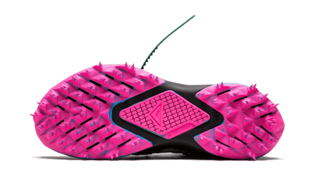 zoom-terra-kiger-5-off-white-black-ddd5b9-3